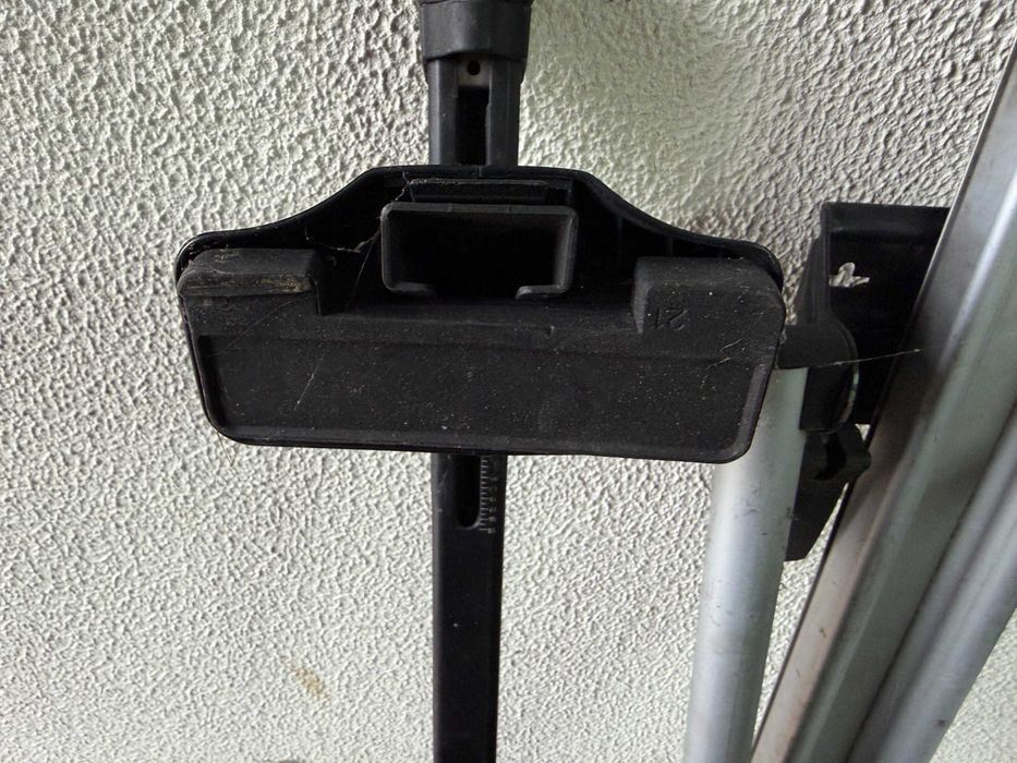 Barras de Tejadilho e Suporte para Transporte de Bicicletas Thule Tour