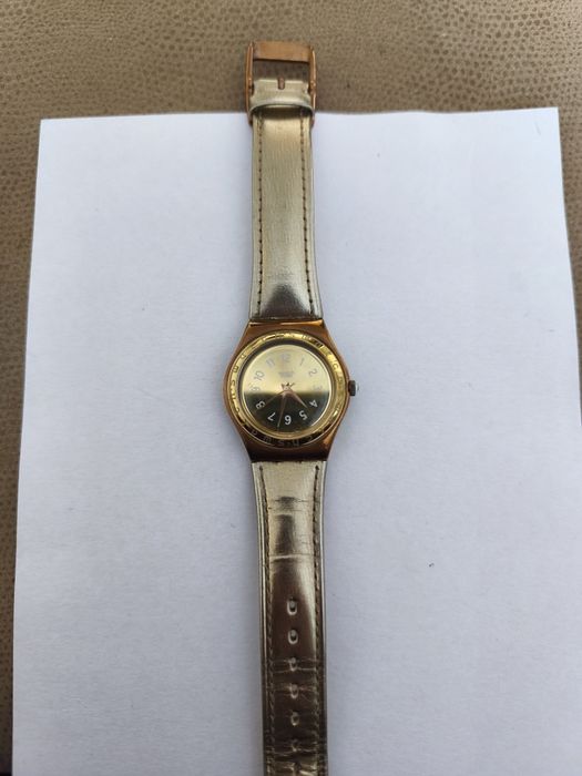 Швейцарские женские часы  Swatch Irony Medium Kingdom с артикулом YLG1