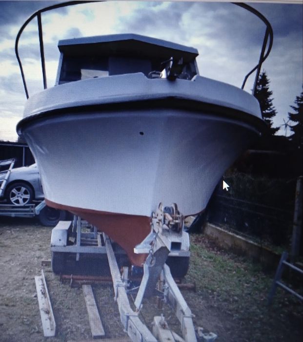 Barco de pesca 5.90m