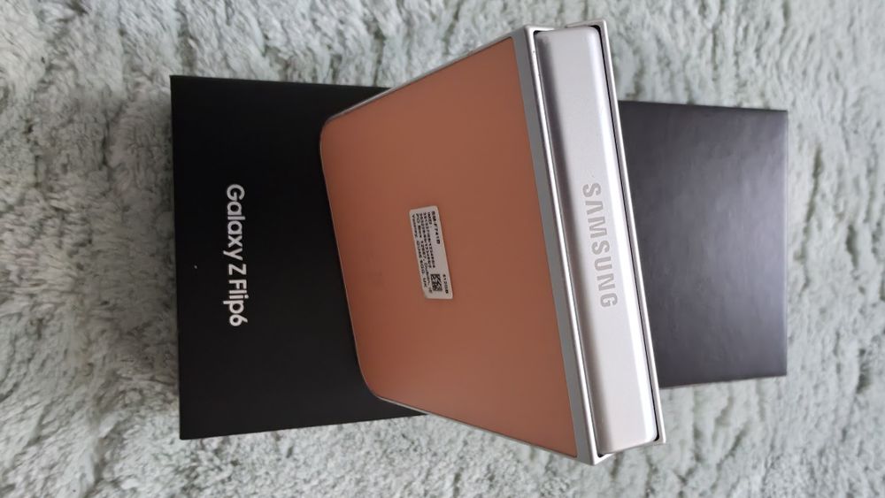 Telefon Samsung Flip 6