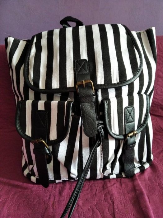 Plecak damski czarno-biały nowy
