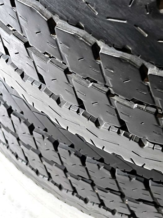 Pneus Bridgestone Duravis R630 - 195/65/16C - Excelentes