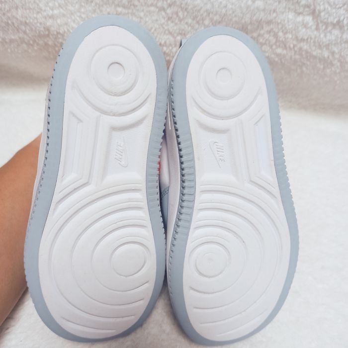 NIKE Шкіряні черевички для хлопчика дівчинки,29.5 розмір,19.5 см