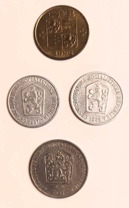 Różne monety obiegowe dla pasjonatów i historyków