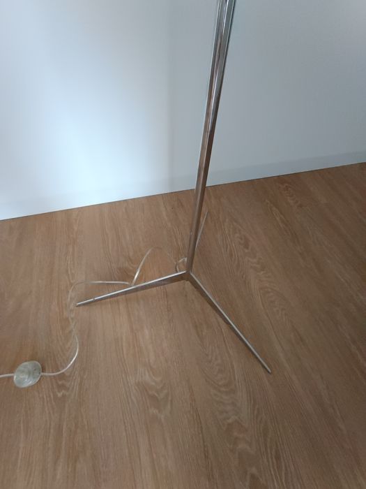 Candeeiro pé cromado 140cm