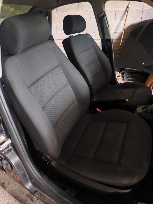 Audi A4 - vendo peças