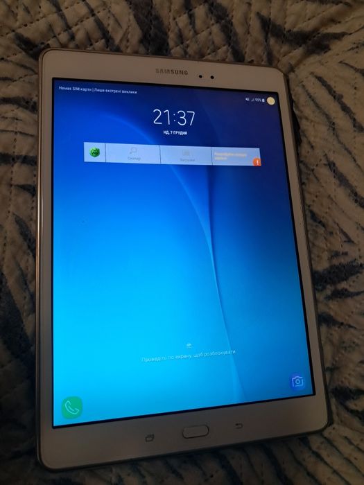 Планшет Samsung Galaxy Tab A SM-T555 9.7" 16GB LTE