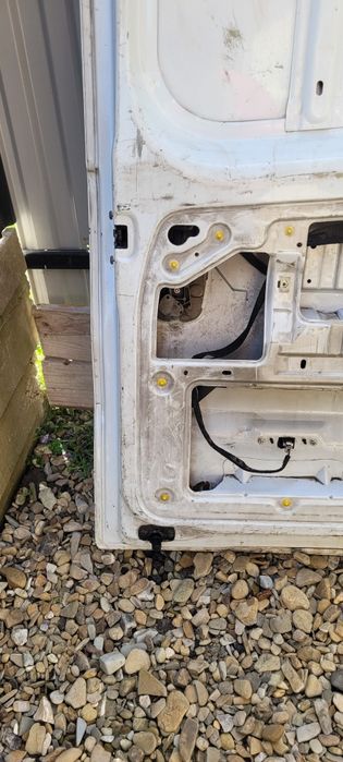 Двері Рено Трафік