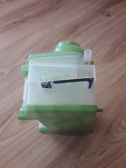 Zasobnik na sól do zmywarki