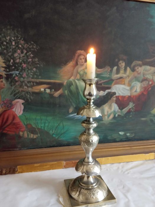 Посеребренный  подсвечник, высота 36 см.  Старина.