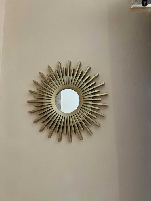 Dekoracja zestaw 3 luster w złotych ramkach do domu na ścianę