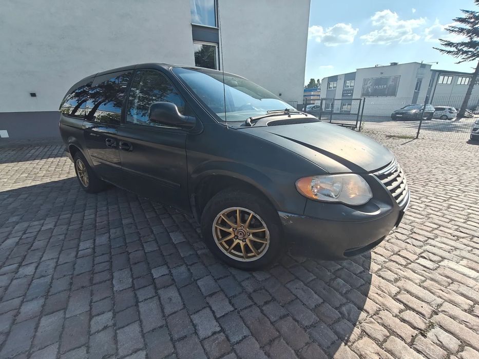 Chrysler Town & Country Town & Country Voyager