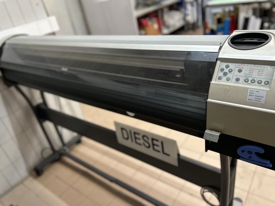 Plotter de corte Mutoh SC 1300487530349389434882
