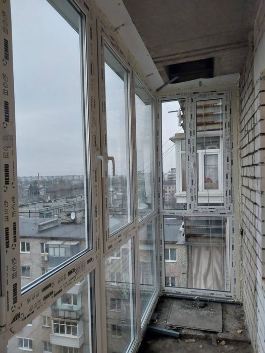 Балкон под ключ , ремонт , остекление балкона .