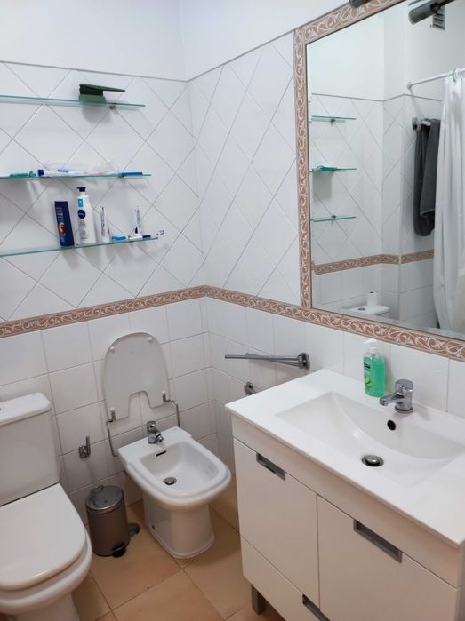 Quarto para casal com todas despesas incluidas na Amadora