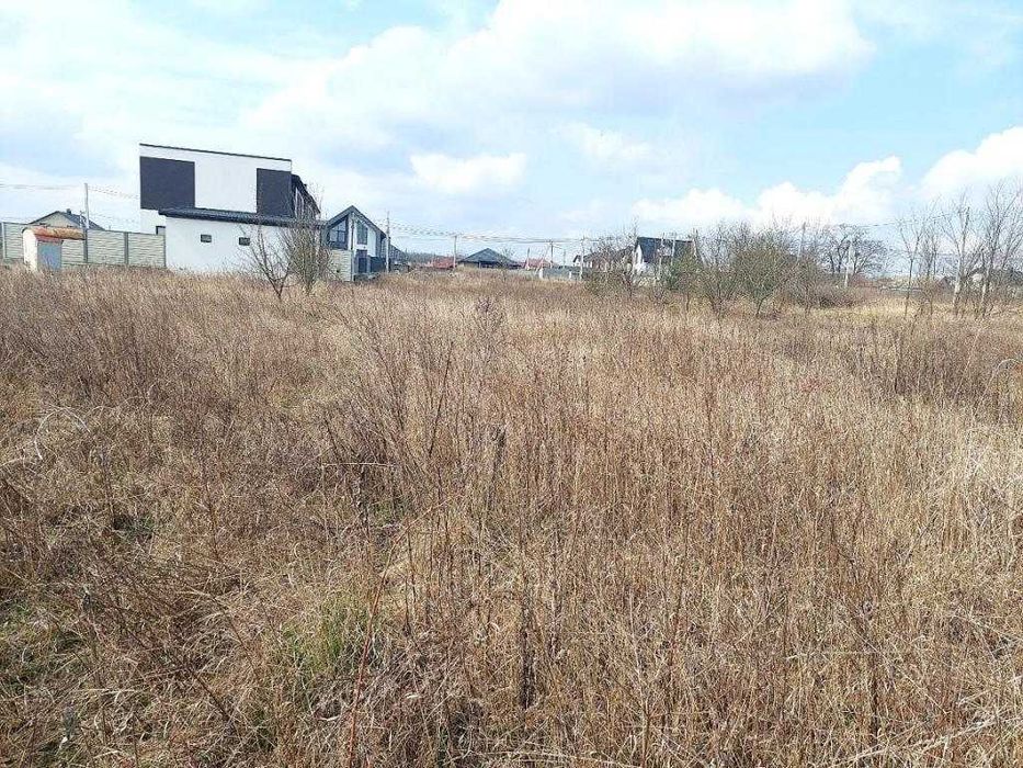 Продам земельну ділянку під забудову в Шкуринцях 5180