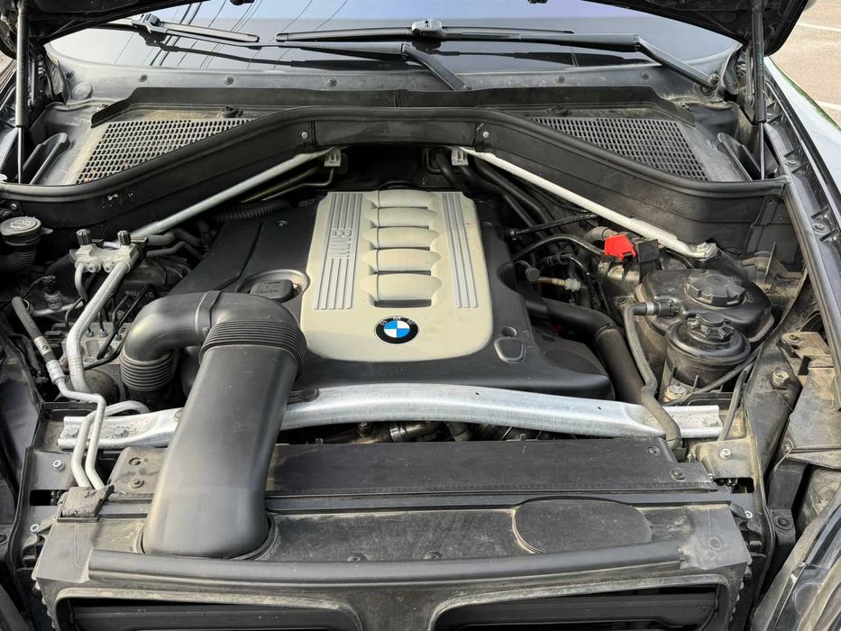Продам BMW X5 E70