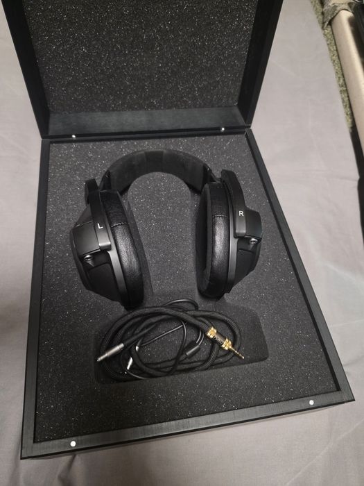 Sennheiser  hd 820
