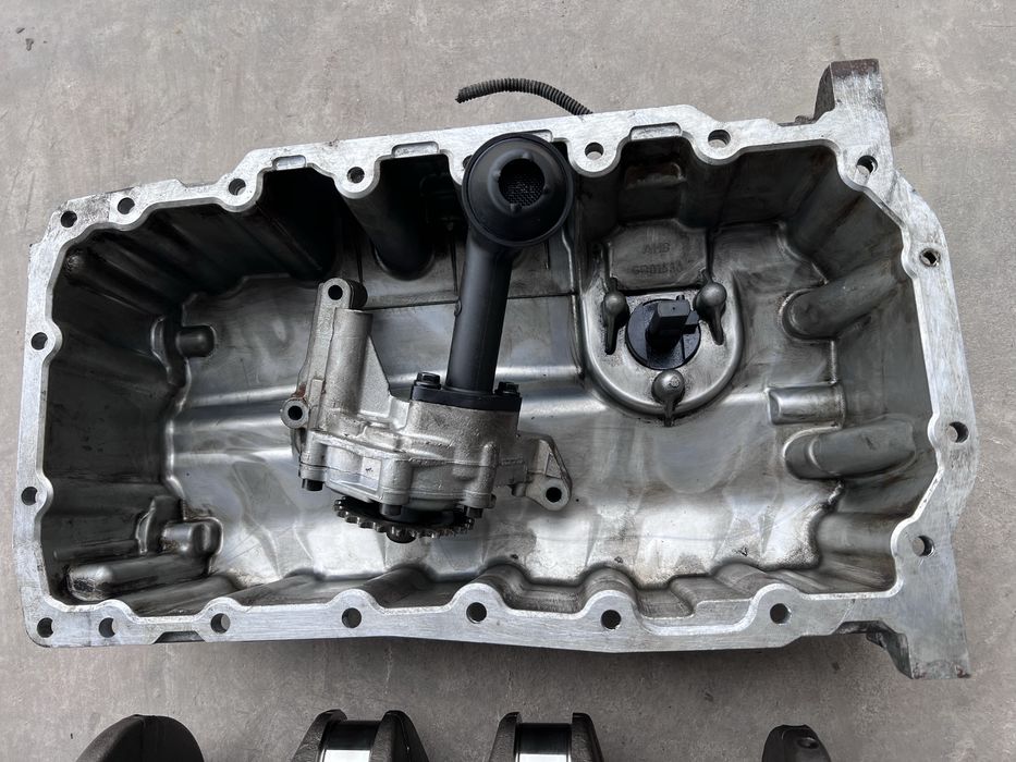 Комплект кшм колінвал шатуни піддон масляний насос BXJ 1.9 TDI насосфорсунка