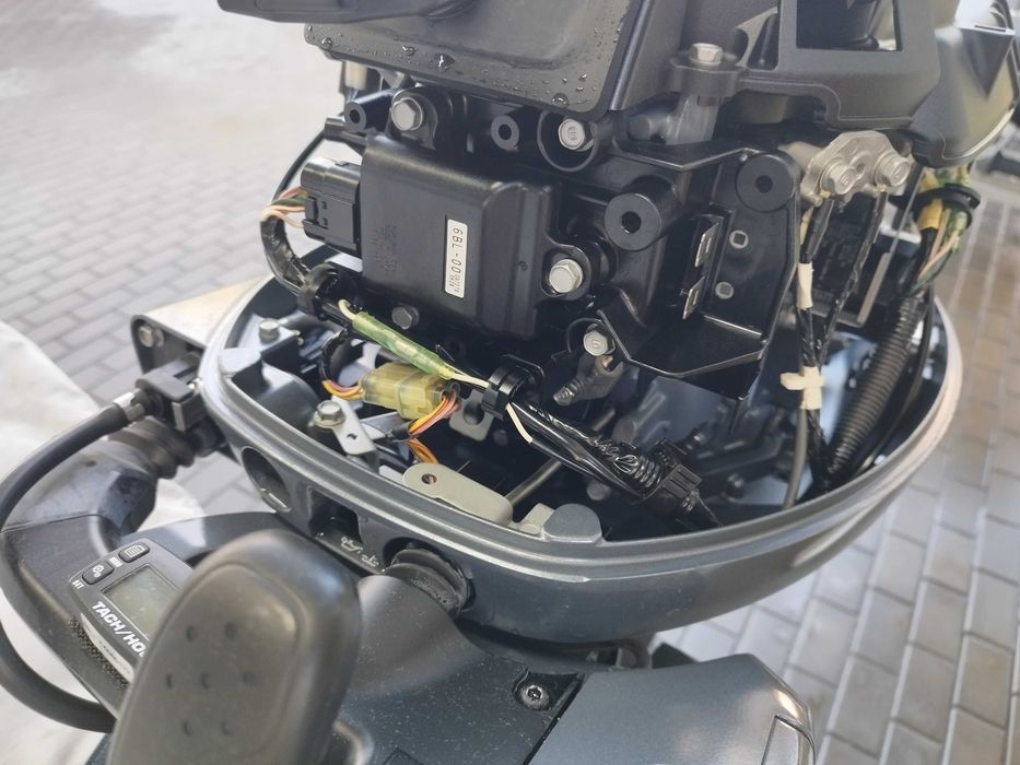 Продам підвісний двигун Yamaha 25сил румпельна