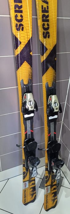 Narty Salomon scream 145 cm