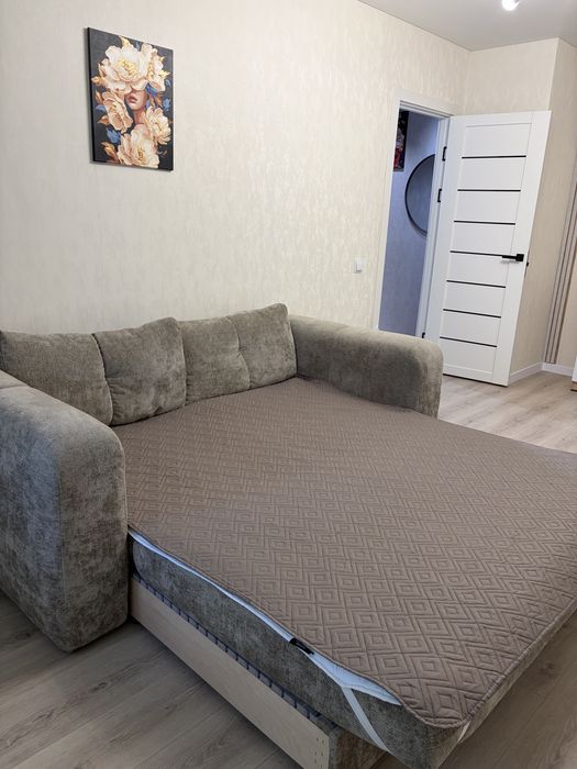 Подобово. Центр  вул.Степана Бандери 4.