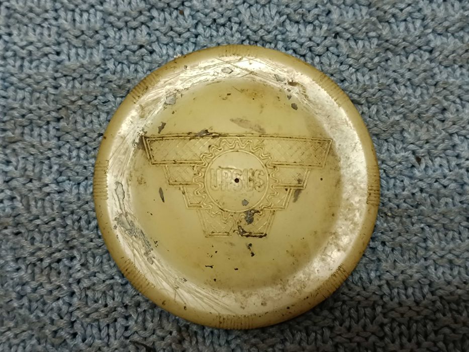 Korek chłodnicy i baku