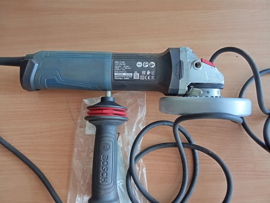 Болгарка Bosch GWS 17-125 Professional