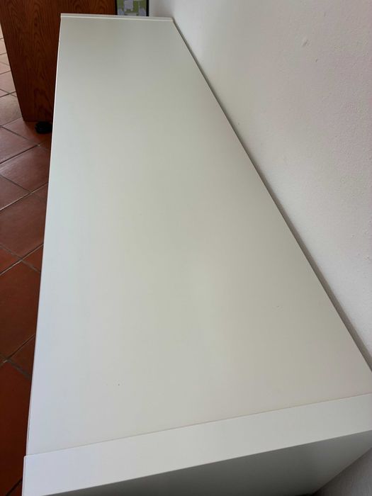 Móvel IKEA KALLAX + 8 caixas – Excelente estado