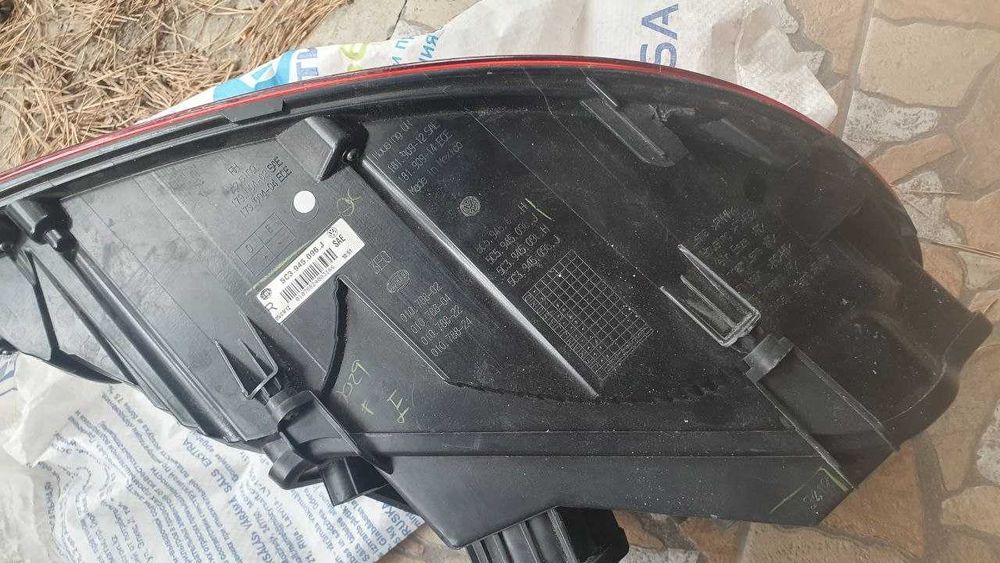 Фонарь задний Volkswagen Beetle 11-19 5C1  кабрио  задн. прав. (б/у)