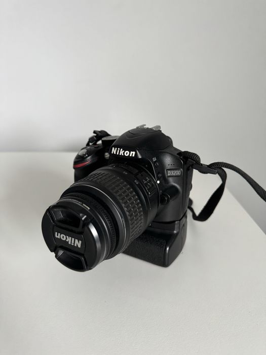Nikon D3200, com pouco uso
