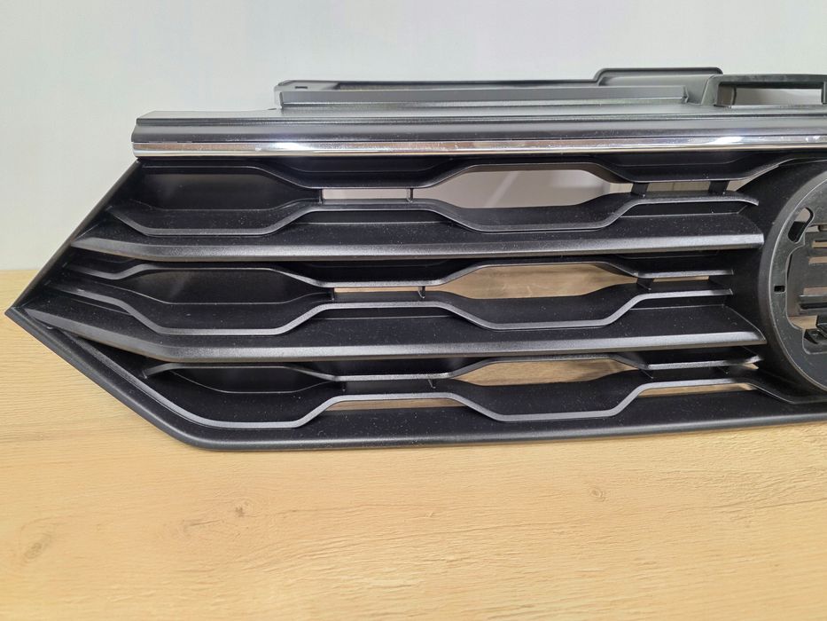 grill atrapa vw t-roc 2ga853651