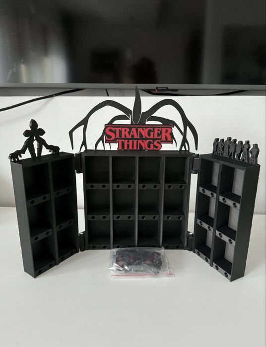 Polka stranger things