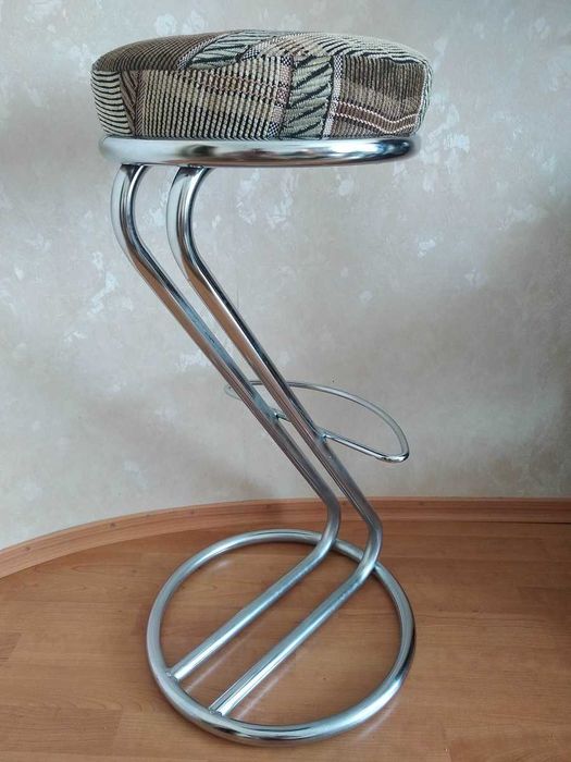 Високий стілець. Зета Хокер. Барні меблі. Відправка!