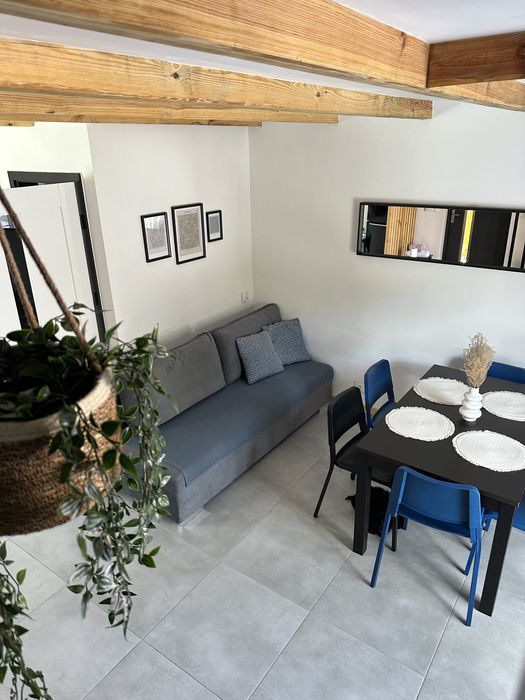 Antracytowe domki z jacuzzi nad Zalewem Chańcza