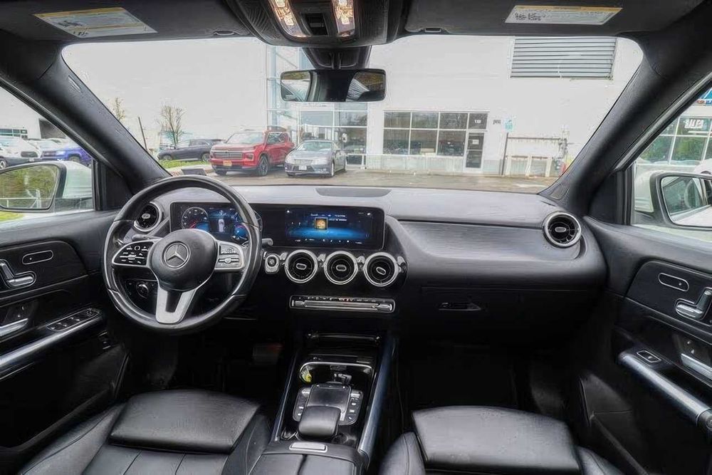 Mercedes-Benz GLA 250 4MATIC      2021