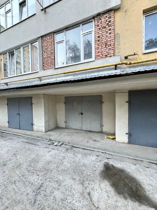 Продається гараж на м-ні Пасічна