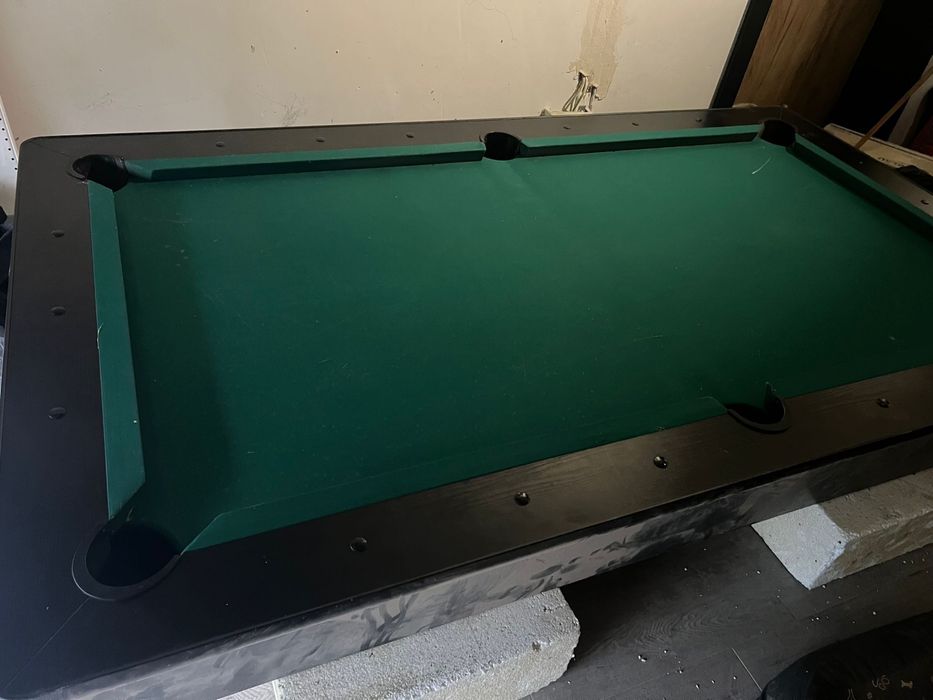 Stół bilardowy..