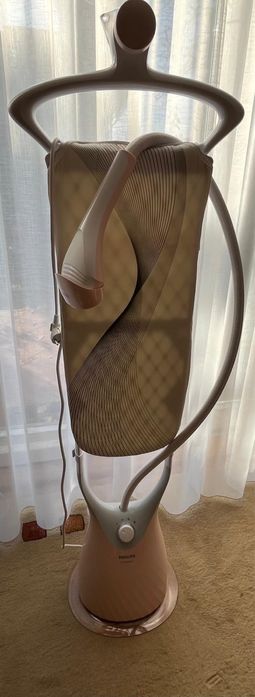 Parownica do ubran Philips GC524