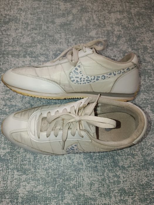 Кросівки жіночі Nike
