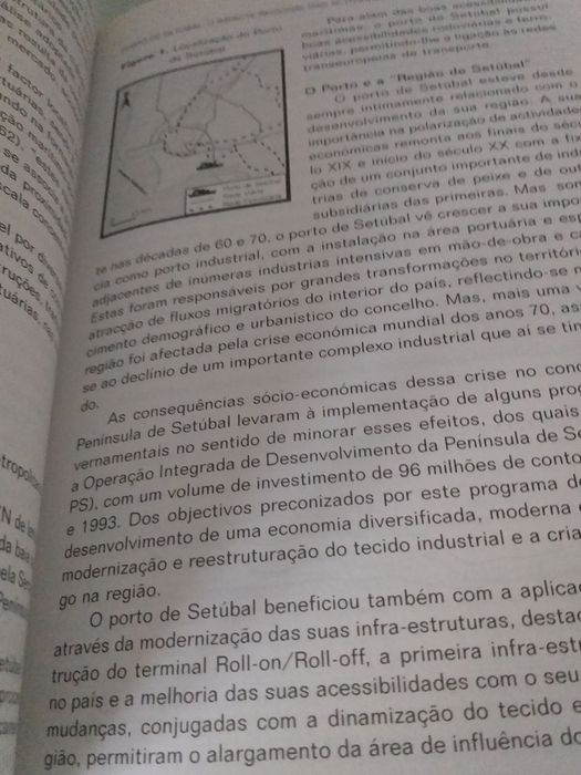 "Portos, Transportes Marítimos e Território"