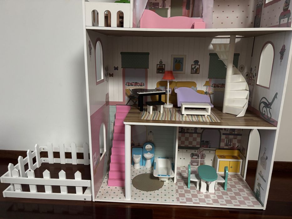 Grande casa de bonecas