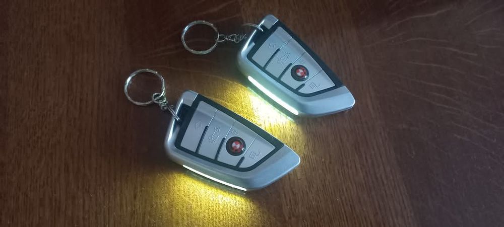 Брелки з ліхтариком