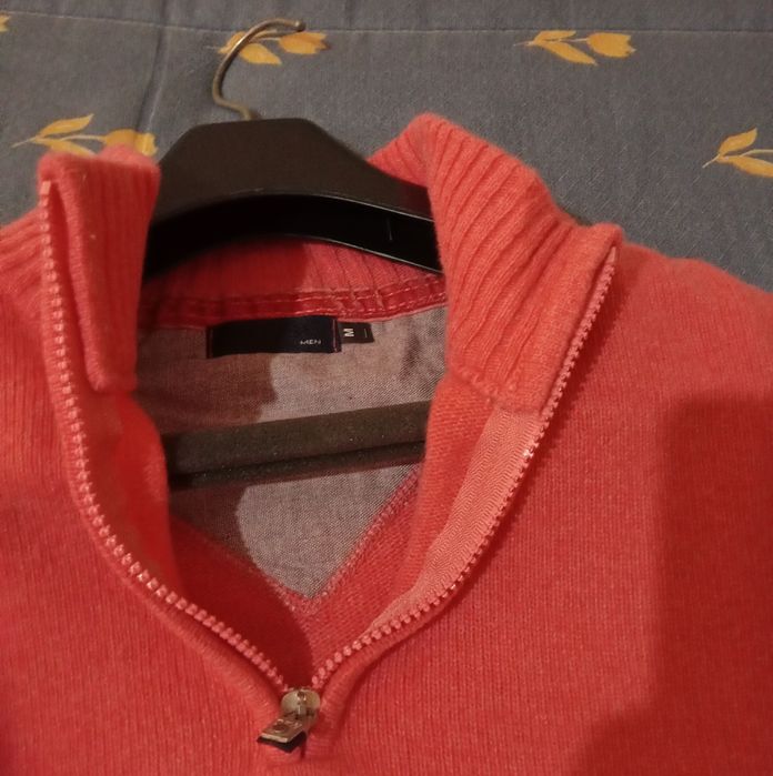 Camisola praticamente, NOVA!