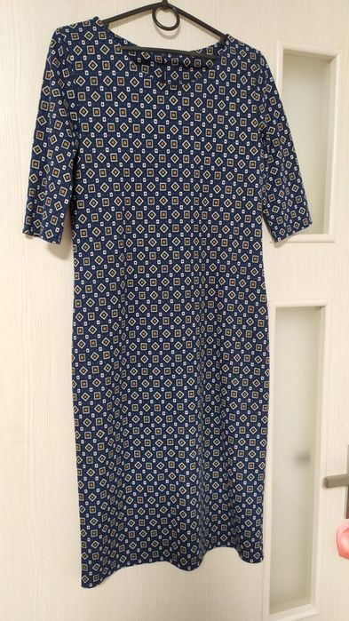 Платье р.S Нарядное платье р.S Платье с рукавом Красивое платье