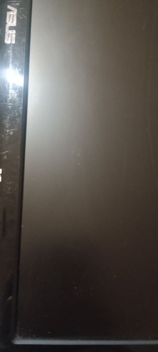 Монітор ASUS HD Рідко кристалічний з невеликими дефектами VGA
