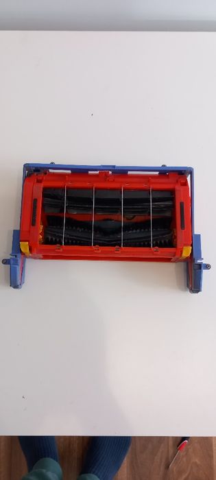 Moduł głowicy czyszczącej z dodatkowymi szczotkami iRobot Roomba 560