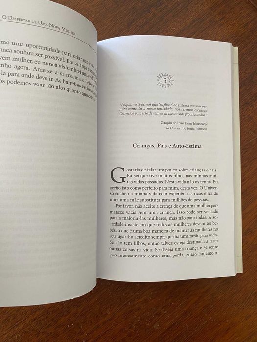 O Despertar de Uma Nova Mulher, Guia Para Uma Vida Feliz - Louise L. Hay