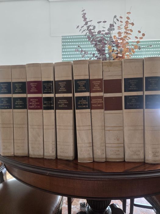 Coleção Grandes Temas da Nossa História – 10 volumes – Círculo de Leitores
