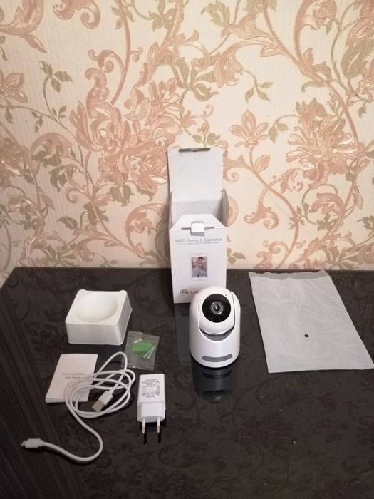 Кімнатна міні камера